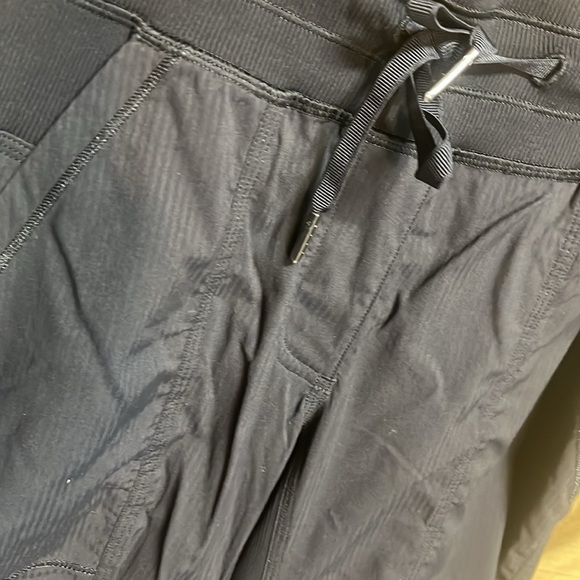 LULULEMON studio pants - Picture 2 of 7